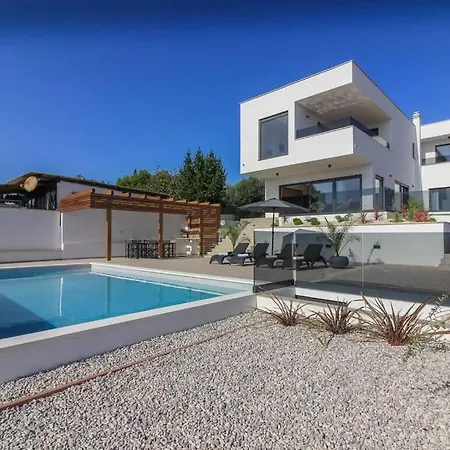 Pergosa With Sea View And Sauna *