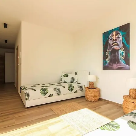 Pergosa With Sea View And Sauna